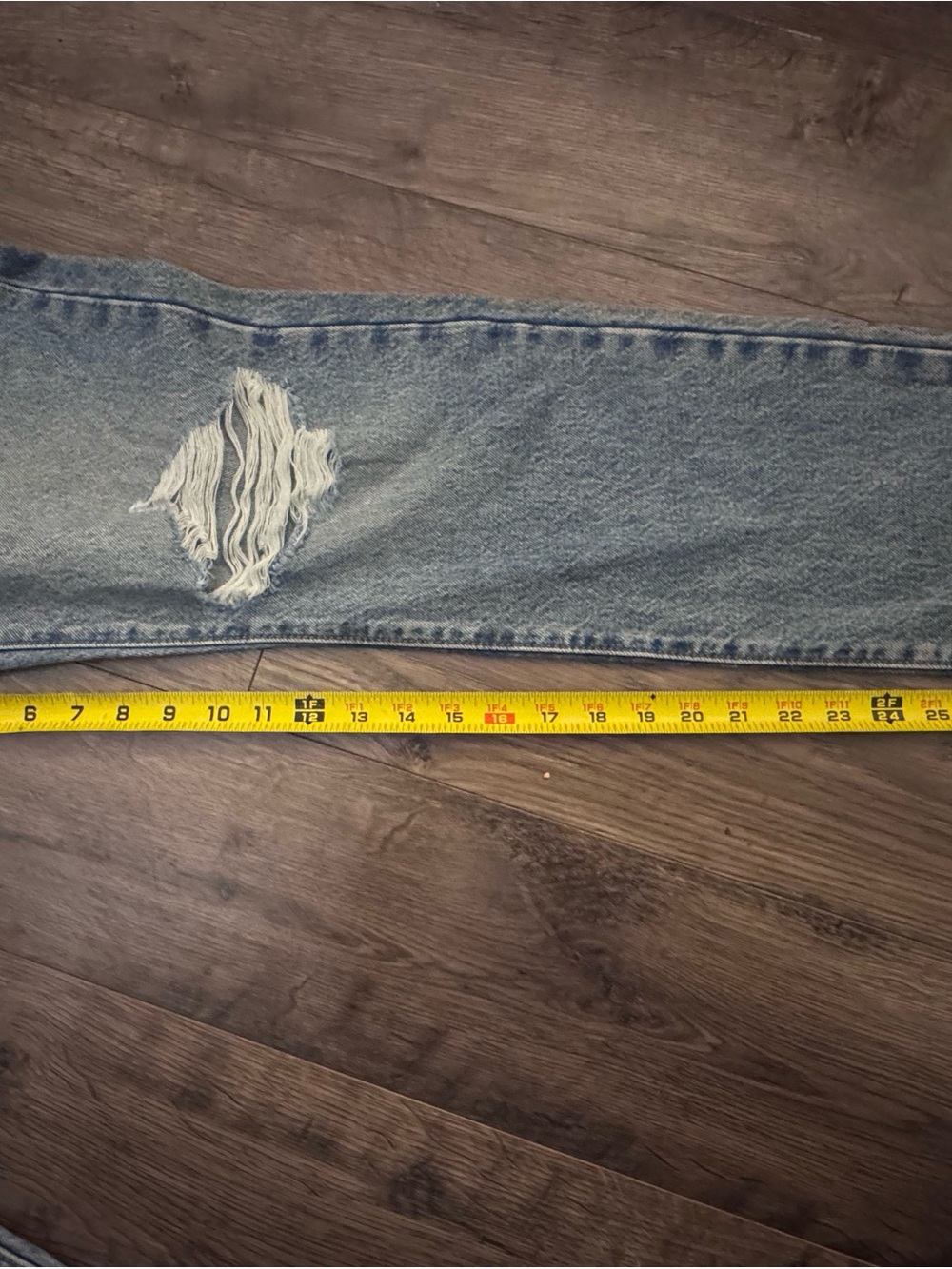 Levi's 501 Women’s Distressed Light Blue Jeans - Picture 8 of 9